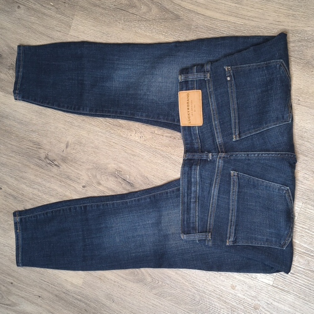 sac721🍀Low Rise Skinny Lolita Lucky Brand Jeans Size 8 w/ 25" Inseam - Picture 2 of 10